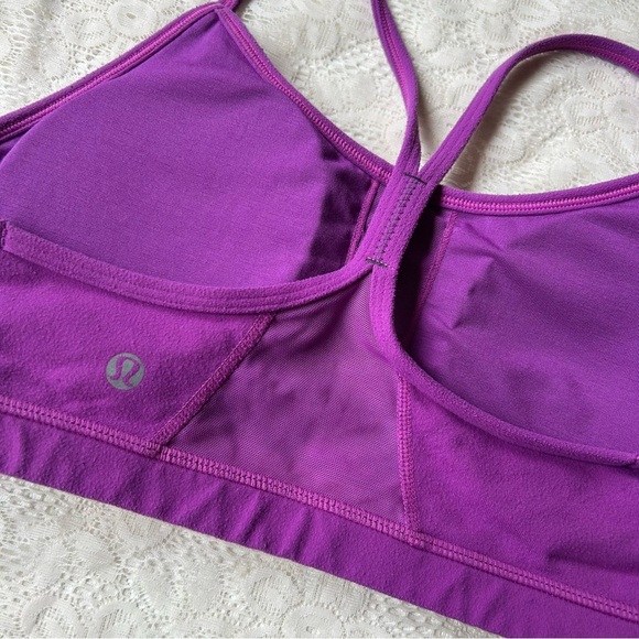 Lululemon Flow Y Bra IV
Regal Plum size 8 - Picture 5 of 7